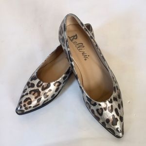 Bellini Freda Silver Leopard Animal Print Flat Sz 6